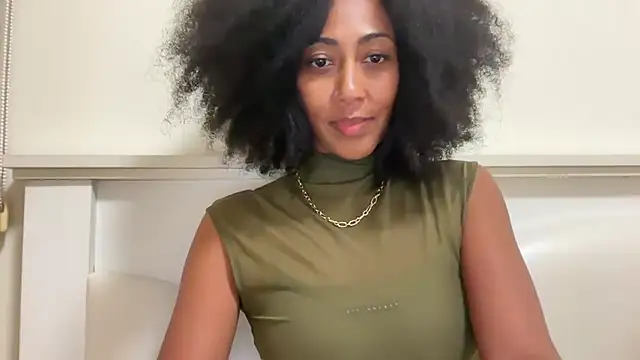 Vaylisse online show from October 5, 4:34 pm