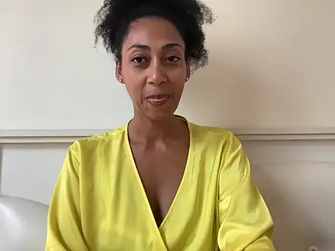 Vaylisse online show from September 19, 5:06 am