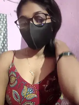 Snapshot of sexykrisha chatting on October 29, 1:21 am sexykrisha online show from October 29, 1:21 am