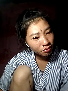 Snapshot of Phuongphuongg chatting on October 14, 1:46 pm Phuongphuongg online show from October 14, 1:46 pm