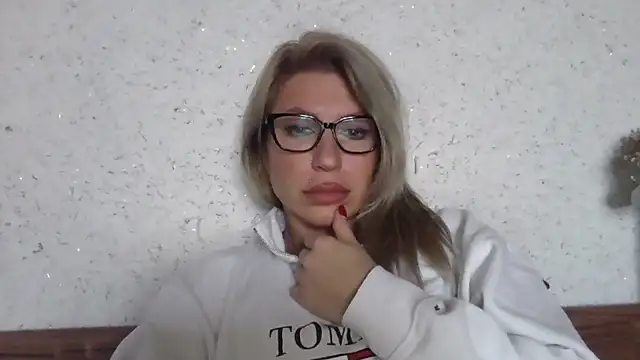 fox red lady7 online show from January 19, 11:50 am