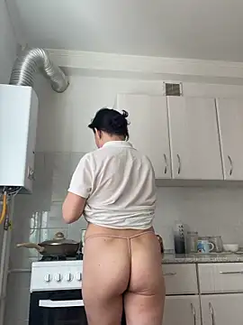 Kiravix online show from April 11, 7:45 am