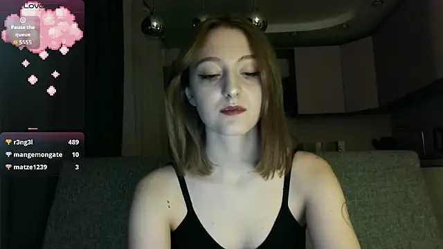 white liillyy online show from November 4, 10:26 pm