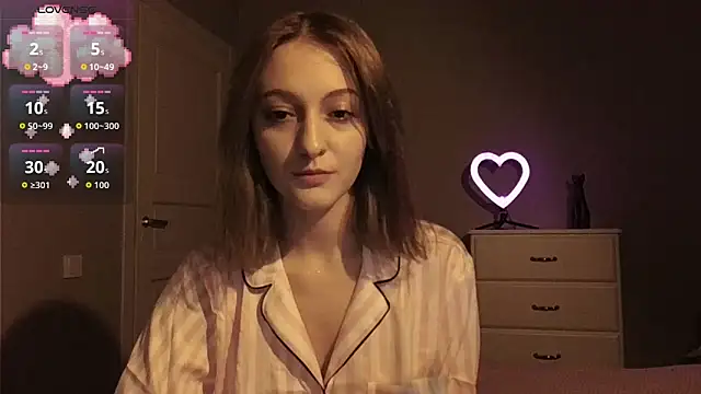 white liillyy online show from November 10, 9:32 pm