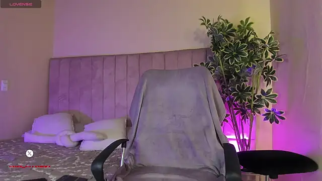 Mia mtnz02 online show from March 23, 3:45 am