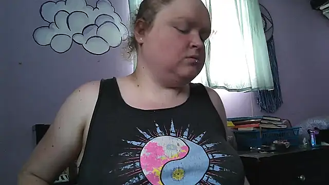 Snapshot of KadiSparkle chatting on September 24, 3:55 pm KadiSparkle online show from September 24, 3:55 pm