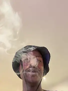 Snapshot of BBCStrongD chatting on October 31, 8:57 pm BBCStrongD online show from October 31, 8:57 pm