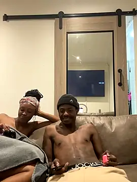 Snapshot of BBCStrongD chatting on October 17, 11:19 pm BBCStrongD online show from October 17, 11:19 pm