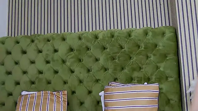 Snapshot of LunaHart chatting on October 20, 7:17 pm LunaHart online show from October 20, 7:17 pm