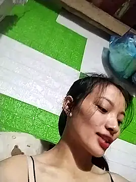 Snapshot of tdtd98 chatting on October 27, 1:17 pm tdtd98 online show from October 27, 1:17 pm