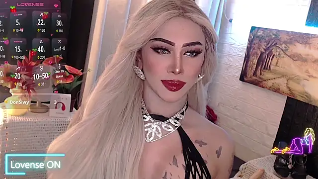 Snapshot of Your_valentina_goddess chatting on September 28, 12:50 am Your valentina goddess online show from September 28, 12:50 am