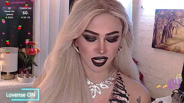 Snapshot of Your_valentina_goddess chatting on October 10, 6:18 am Your valentina goddess online show from October 10, 6:18 am