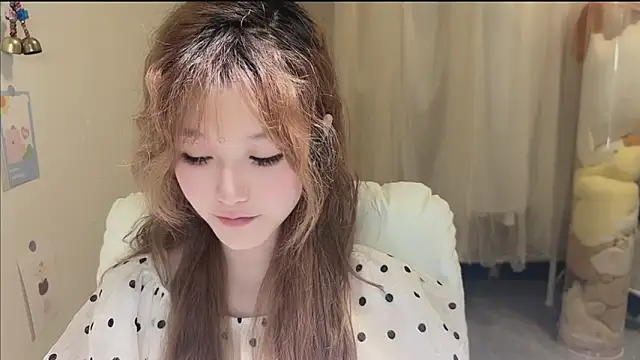 Snapshot of FuFu-puff chatting on October 4, 12:22 pm FuFu-puff online show from October 4, 12:22 pm