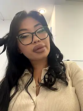 Mia stepMOM online show from September 14, 6:00 am