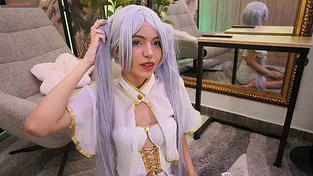 Snapshot of NamiKimura chatting on October 18, 5:15 pm NamiKimura online show from October 18, 5:15 pm