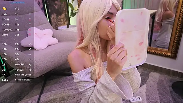 Snapshot of NamiKimura chatting on October 20, 11:46 am NamiKimura online show from October 20, 11:46 am