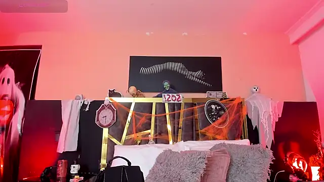 Snapshot of ScarletTorres chatting on October 27, 5:30 pm ScarletTorres online show from October 27, 5:30 pm