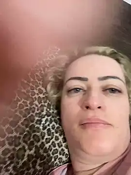 Snapshot of Alerquinasc chatting on September 21, 10:52 pm Alerquinasc online show from September 21, 10:52 pm