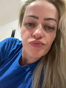 Snapshot of Alerquinasc chatting on September 19, 3:16 am Alerquinasc online show from September 19, 3:16 am