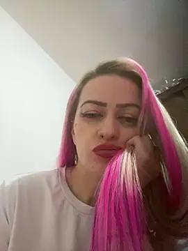 Snapshot of Alerquinasc chatting on October 15, 6:27 am Alerquinasc online show from October 15, 6:27 am