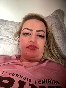 Snapshot of Alerquinasc chatting on November 1, 2:10 pm Alerquinasc online show from November 1, 2:10 pm