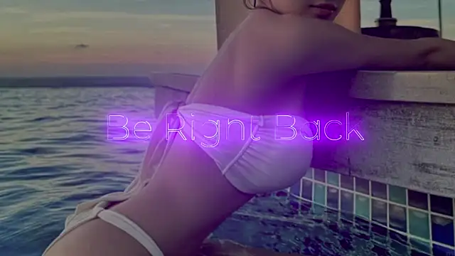 Snapshot of Suzie_Wet_Cave chatting on October 8, 4:22 pm Suzie Wet Cave online show from October 8, 4:22 pm