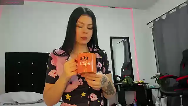 NicoleFletcher online show from September 20, 11:19 am