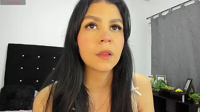 NicoleFletcher online show from October 5, 12:32 pm