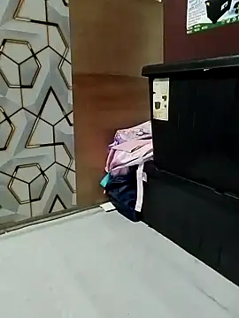 Deliciousgirl14 online show from February 23, 3:33 pm