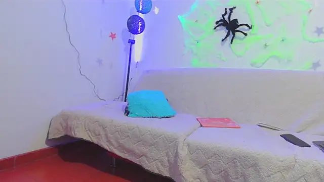 ScarlettDrago online show from October 10, 10:36 pm