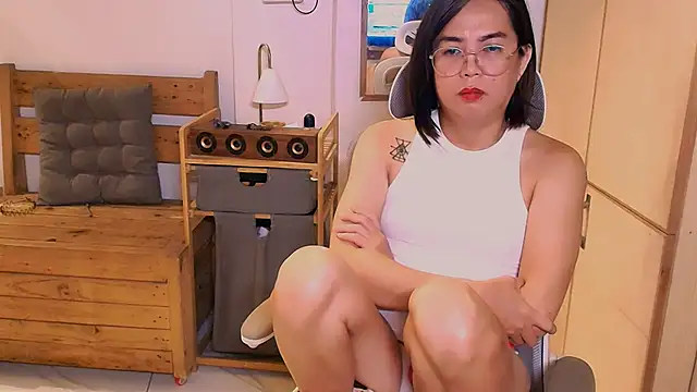 Snapshot of moriliciousxxx chatting on September 16, 1:13 am moriliciousxxx online show from September 16, 1:13 am