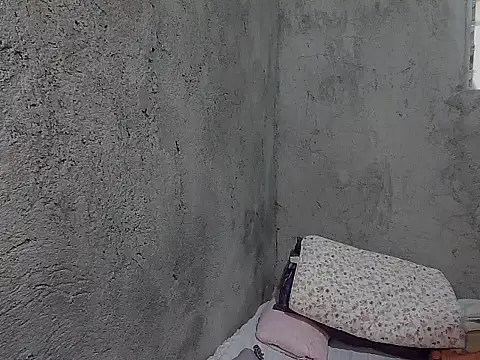 Snapshot of janelovely18 chatting on September 21, 12:20 am janelovely18 online show from September 21, 12:20 am