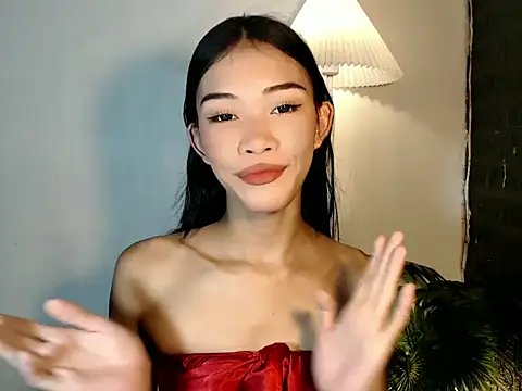 holyakiesha online show from November 5, 6:40 am