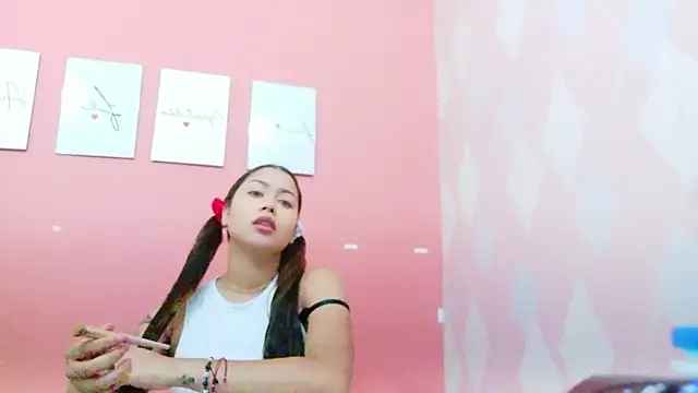 Snapshot of little_beillis chatting on October 31, 1:04 pm little beillis online show from October 31, 1:04 pm