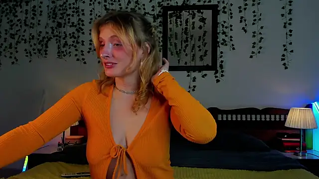 Snapshot of Ariana_Spring chatting on September 18, 2:48 pm Ariana Spring online show from September 18, 2:48 pm