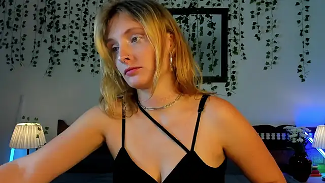 Snapshot of Ariana_Spring chatting on September 28, 3:39 pm Ariana Spring online show from September 28, 3:39 pm