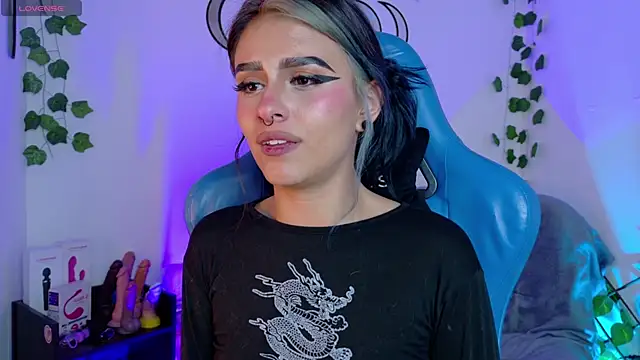 blue kitten online show from September 18, 6:01 am