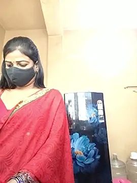 Snapshot of Misss-julli chatting on October 15, 7:11 am Misss-julli online show from October 15, 7:11 am