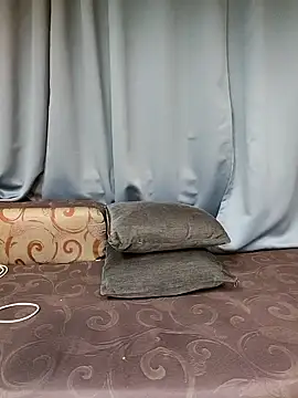 Snapshot of Misss-julli chatting on September 19, 5:34 pm Misss-julli online show from September 19, 5:34 pm