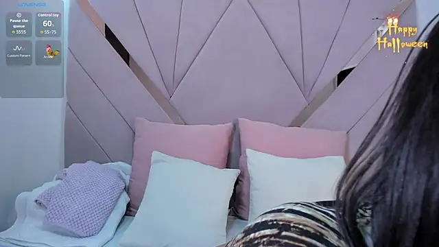 Snapshot of angel_dthroat3 chatting on October 10, 5:23 am angel dthroat3 online show from October 10, 5:23 am