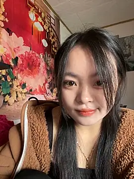 Snapshot of Julia-Elsa chatting on October 22, 3:55 am Julia-Elsa online show from October 22, 3:55 am