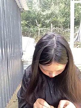 Snapshot of Julia-Elsa chatting on October 10, 3:44 am Julia-Elsa online show from October 10, 3:44 am