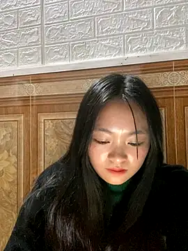 Snapshot of Julia-Elsa chatting on November 2, 7:34 am Julia-Elsa online show from November 2, 7:34 am