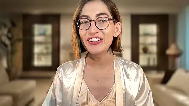 Snapshot of rousseblossom chatting on October 20, 12:35 am rousseblossom online show from October 20, 12:35 am