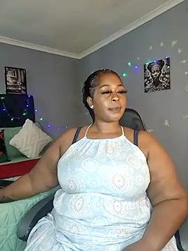 Snapshot of BBW_CUMX chatting on October 17, 6:44 pm BBW CUMX online show from October 17, 6:44 pm