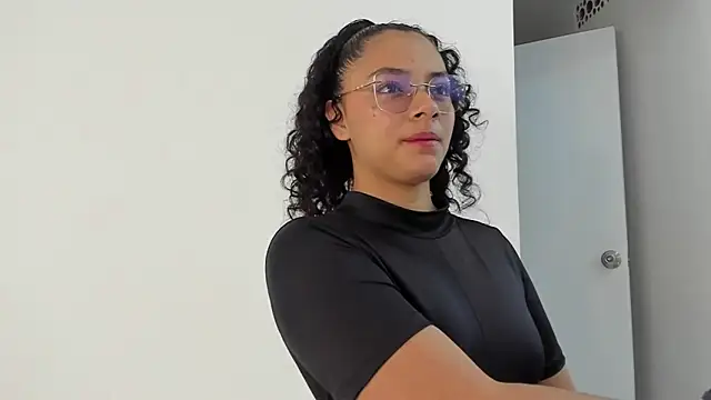 Snapshot of Angellit_Afrodita_ chatting on October 17, 11:24 am Angellit Afrodita  online show from October 17, 11:24 am