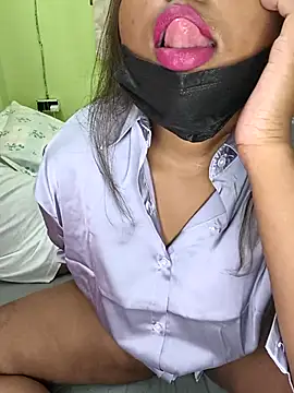 Snapshot of Hot-Sexy-Riya chatting on November 1, 5:50 pm Hot-Sexy-Riya online show from November 1, 5:50 pm