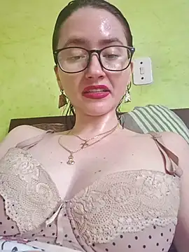 Snapshot of Linda_Hot13 chatting on October 29, 2:20 pm Linda Hot13 online show from October 29, 2:20 pm