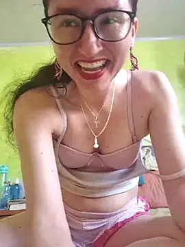 Snapshot of Linda_Hot13 chatting on October 28, 2:01 pm Linda Hot13 online show from October 28, 2:01 pm