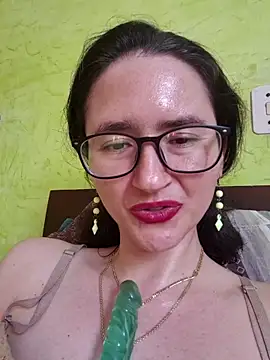 Snapshot of Linda_Hot13 chatting on October 17, 7:50 pm Linda Hot13 online show from October 17, 7:50 pm